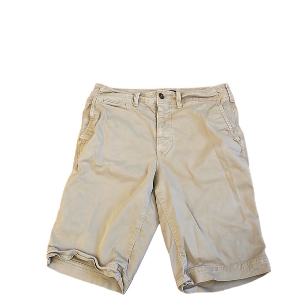 American Eagle Extreme Flex Longer Length Khaki Shorts. Size 30. EUC